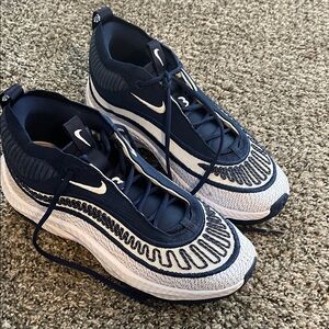 Nike Men's Navy and White Athletic Shoes